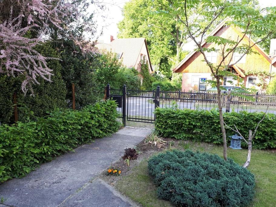 Auftanken Im Gruenen _ Just4You_B.Berlin Neuenhagen bei Berlin Exteriér fotografie
